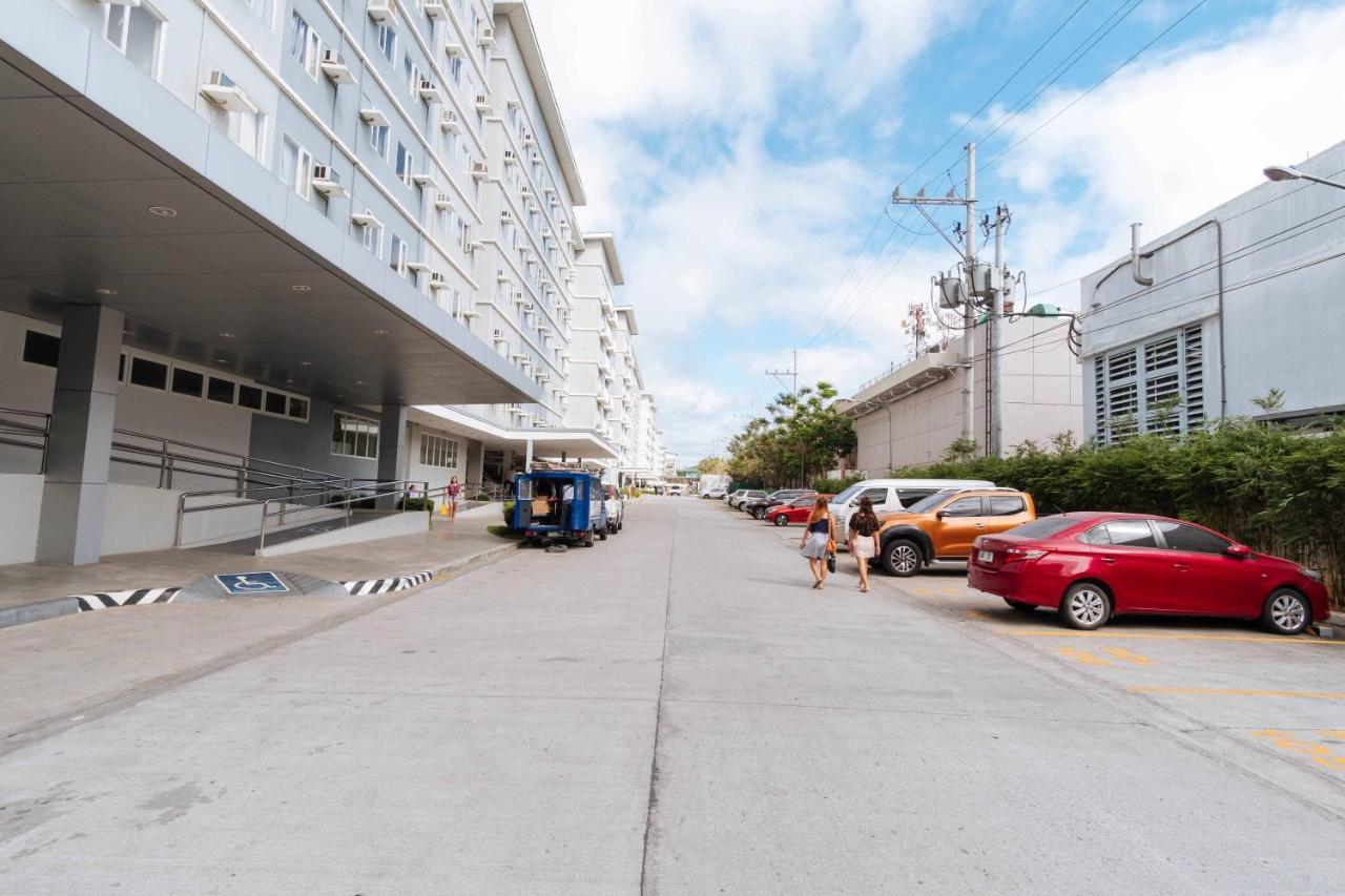 Апартаменти Reddoorz Premium @ Smdc Fairview Кесон-Сіті Екстер'єр фото
